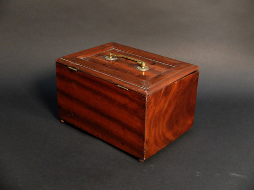 Solid mahogany box from the Restoration period