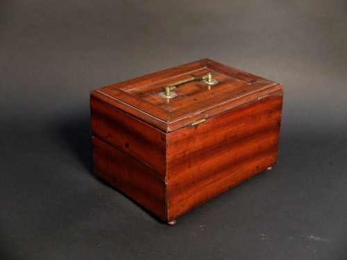 Solid mahogany box from the Restoration period