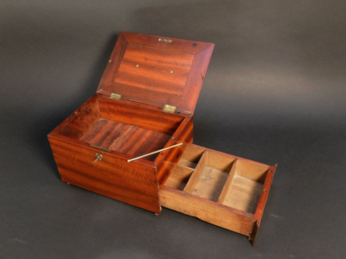 Solid mahogany box from the Restoration period