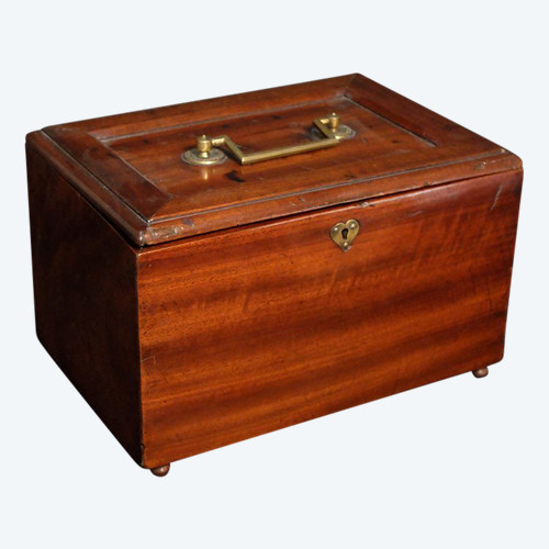 Solid mahogany box from the Restoration period