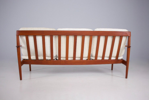 Grete Jalk: Bank