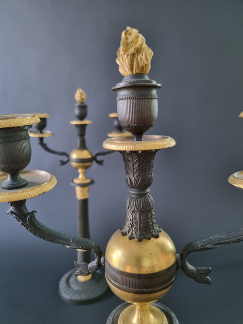 Paire De Candélabres en bronze doré et patiné d'époque Restauration. 