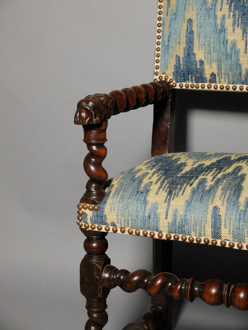Louis XIII period armchair with lion's muzzles