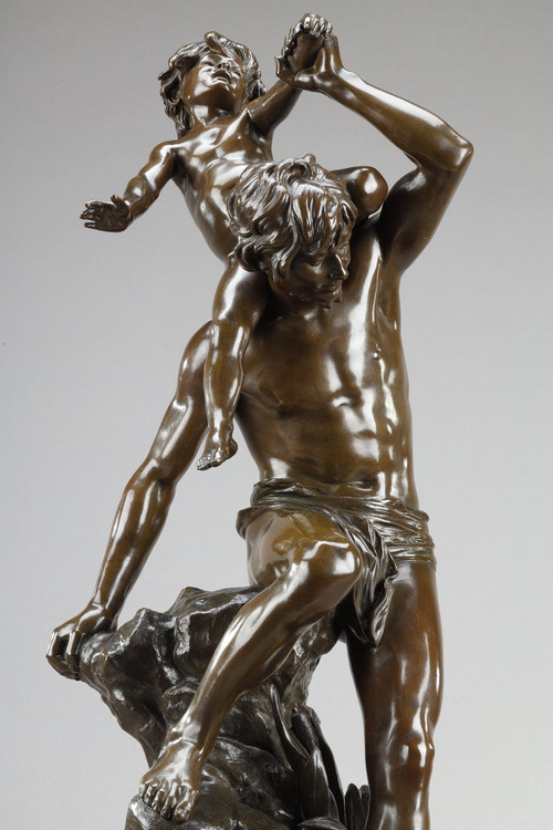 Bronzo con patina marrone raffigurante un Uomo che porta un bambino sulla schiena, di Gaston Leroux (1854-1942)