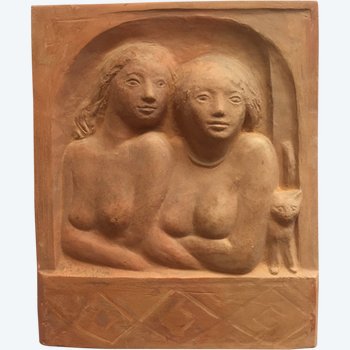 Max Ulrich Schoop. « Femmes et chat à la fenêtre. Bas-relief en Terre Cuite.