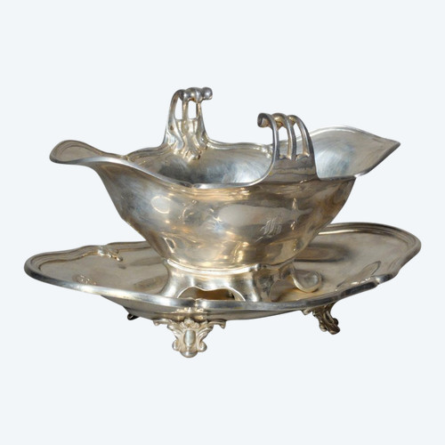 Sauce boat with solid silver frame