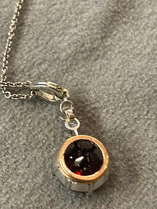 Garnet pendant Ref 367.97