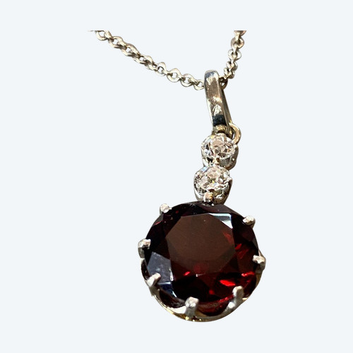 Garnet pendant Ref 367.97