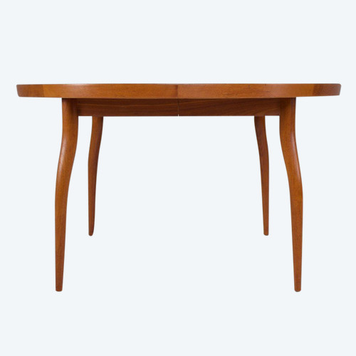 Finn Juhl: Nv-56 Extendable Round Table.