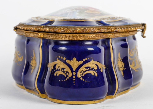 Late 19th Century Sèvres Style Porcelain Jewelry Box