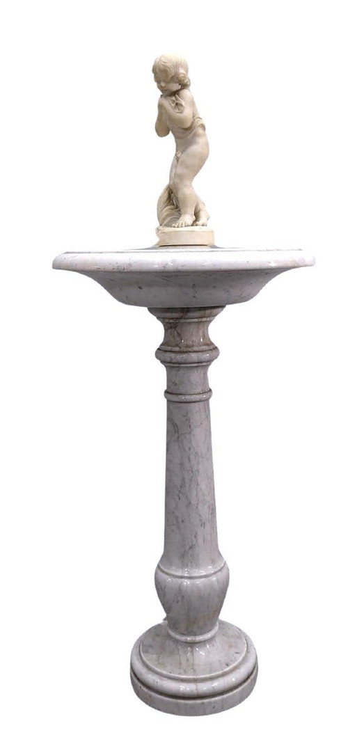 Antica Fontana per Uccelli del 1900 In Marmo di Carrara