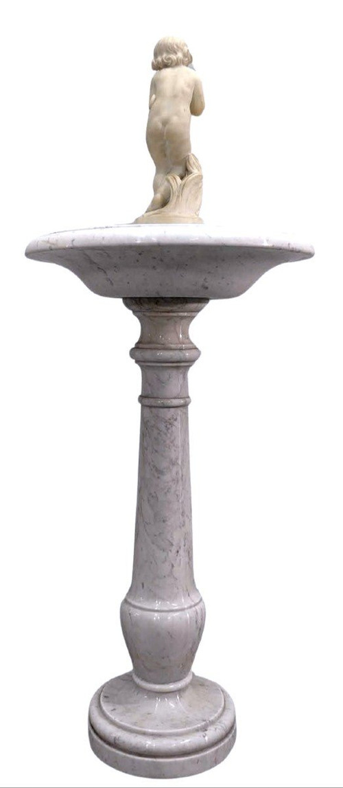 Antica Fontana per Uccelli del 1900 In Marmo di Carrara