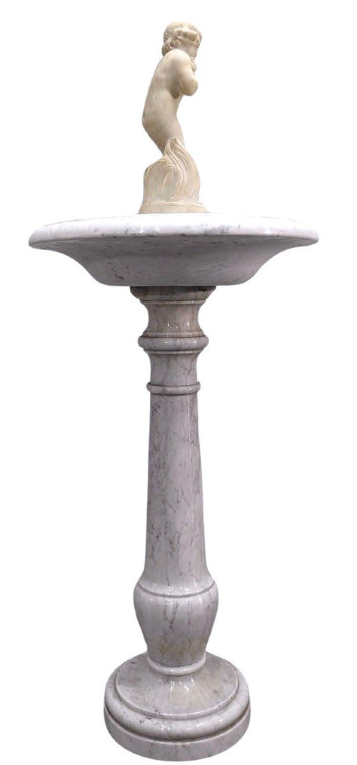 Antica Fontana per Uccelli del 1900 In Marmo di Carrara