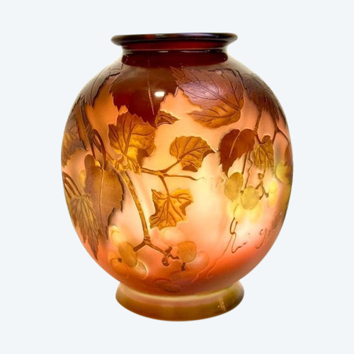 Emile Gallé Art Nouveau vase "Aux Raisins