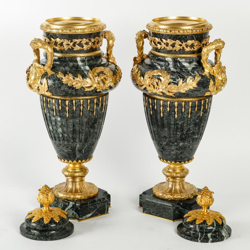 Paire De Cassolettes En Marbre Vert Et Bronze Doré  XIXème Siècle
