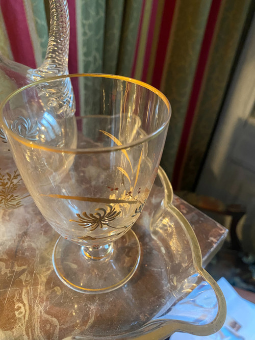 Service tête à tête  6pièces a digestif en cristal numéroté à motif en relief de fleurs dorées époque Napoléon III 