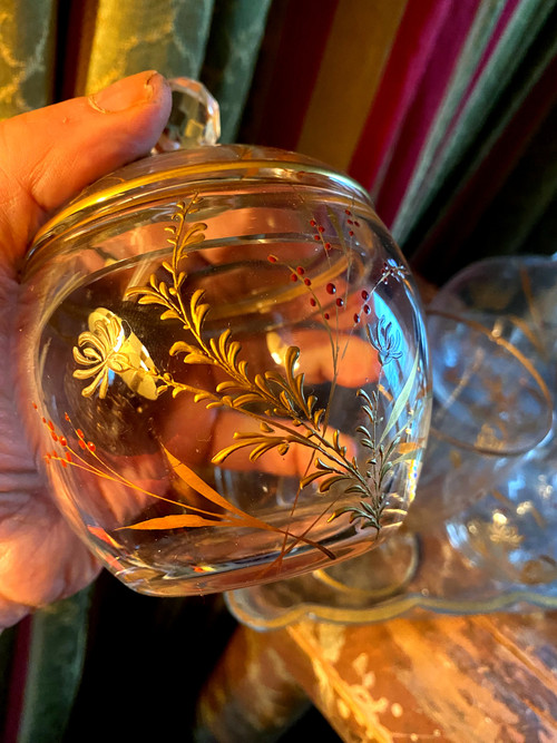 Service tête à tête  6pièces a digestif en cristal numéroté à motif en relief de fleurs dorées époque Napoléon III 