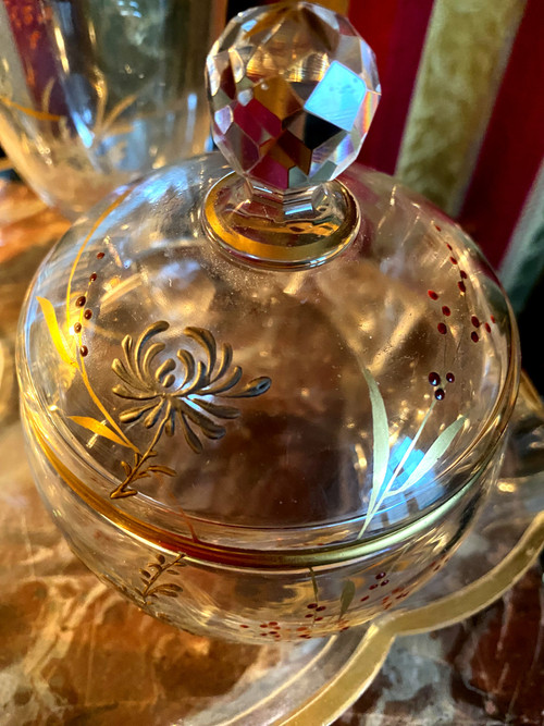 Service tête à tête  6pièces a digestif en cristal numéroté à motif en relief de fleurs dorées époque Napoléon III 