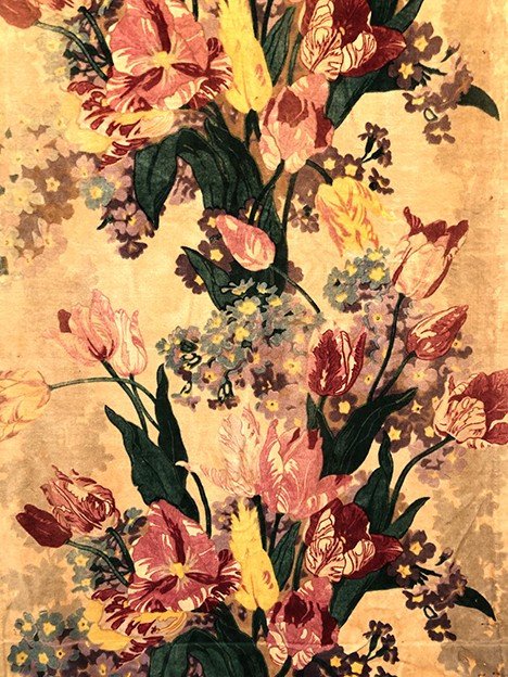 Tür aus bedrucktem Samt mit Blumendekor