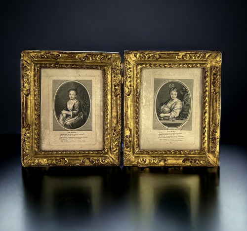 PAIR OF 17th EPOQUE LOUIS XVIII FRAMES WITH Gilded carved wood engravings