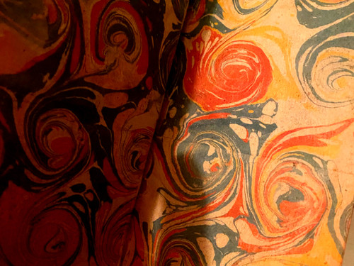 Galerie de l'Ancienne Cour , 3 volumes in 12 , imprimés en 1786 premier texte connu de Saint Simon. Rare .