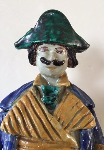 Ventesimo Candeliere in Ceramica. 18° personaggio in costume