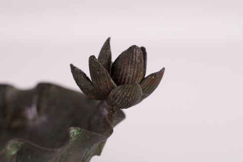 Bol Vide Poche Japonais En Lotus Ikebana à La Grenouille
