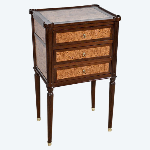Small Chiffonnière table in mahogany and Amboine burl, Louis XVI period - Late 18th century