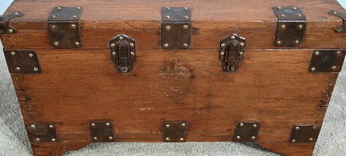Marine trunk in solid teak - Late 19th century