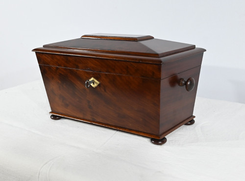 Rare English ''Tea Caddy'' in Mahogany - Mid 19th century