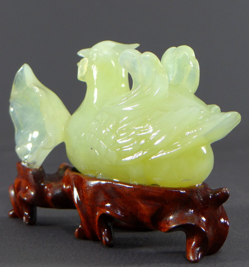 China, 1950er/1960er Jahre, Jade-Enten- und Blumenskulptur.
