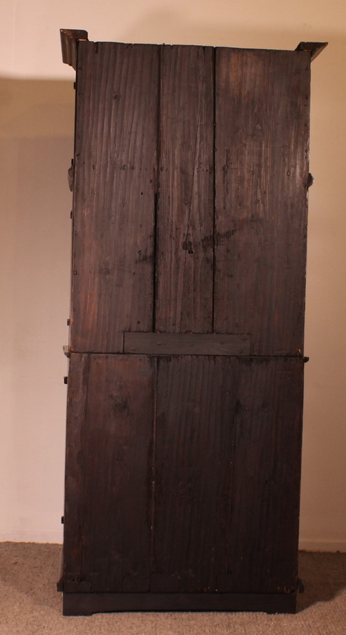 6 Doors Buffet In Walnut Dated 1639