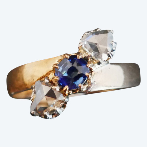Bague saphir et diamants, Or 18 Carats.