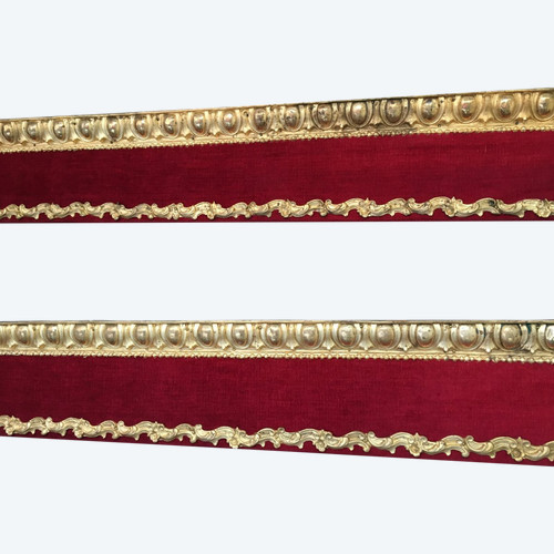 Coppia di mantovane in stile Luigi XVI, c. Napoleone III, Velluto Rosso, Ottone sbalzato