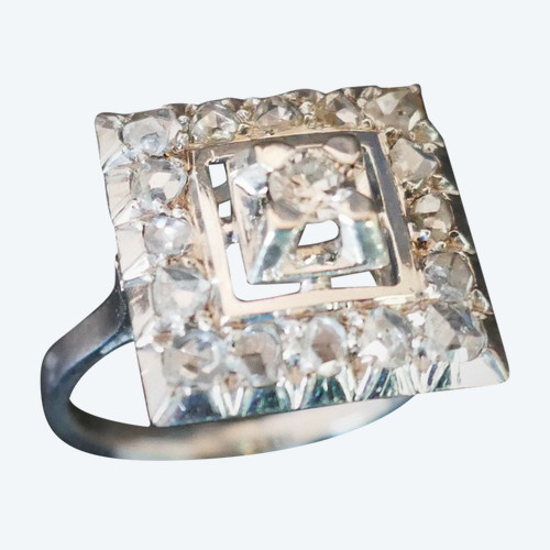Anello con diamante, oro bianco 18 carati.
