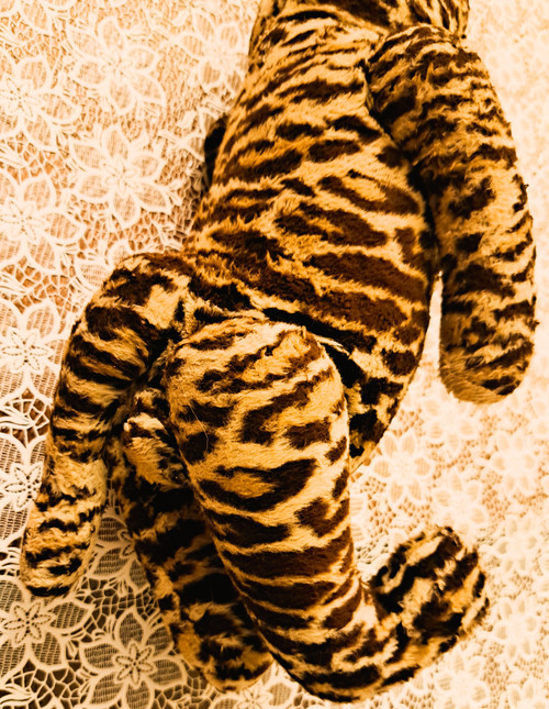 Leopard soft toy with glass eyes 1920s or 1930s height 40 cm
