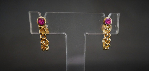 Boucles d'Oreilles Rubis, Or Jaune 18 Carats.