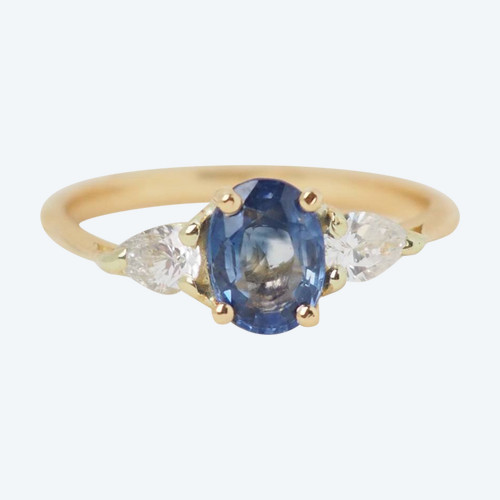 Bague en or jaune, saphir et diamants