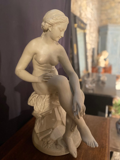 Statue La Baigneuse Assise Signée Falconet Datée 1764