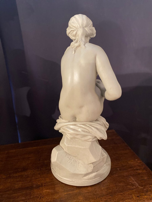 Statue La Baigneuse Assise Signée Falconet Datée 1764