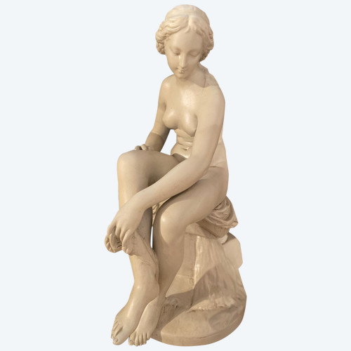 Statue La Baigneuse Assise Signée Falconet Datée 1764