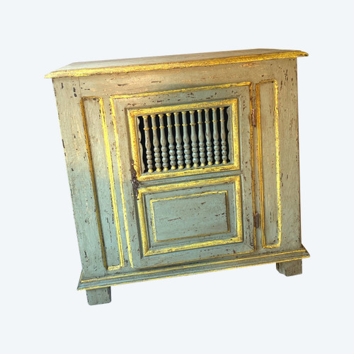 Buffet pantry 18th century south of France one door with small turned balusters