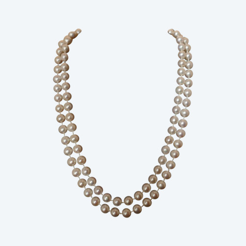 Long Necklace of Cultured Pearls 1 Meter, 18-Carat Gold Clasp.