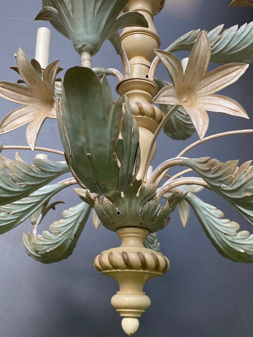 Lustre Maison Baguès En Bois Peint et Métal Repoussé