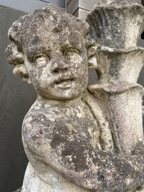Putti (coppia) Su Base In Pietra Ricostituita XX Secolo
