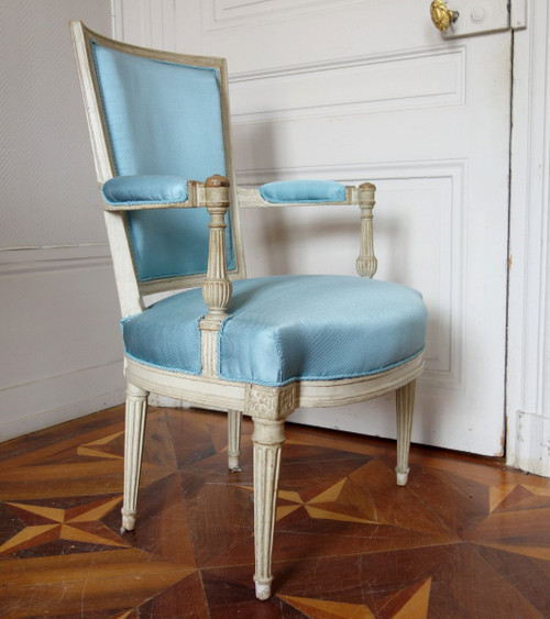 Paire De Fauteuils Cabriolets d'époque Louis XVI Canetillé De Soie Bleu