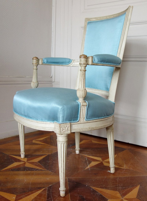 Paire De Fauteuils Cabriolets d'époque Louis XVI Canetillé De Soie Bleu