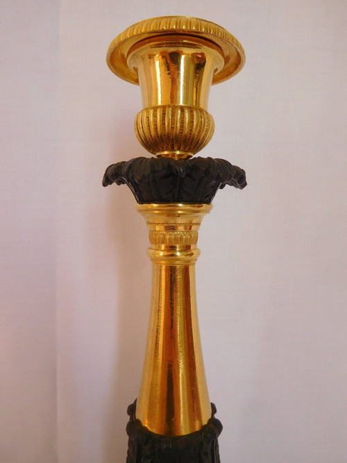 Paire De Flambeaux / Bougeoirs Empire En Bronze Doré Au Mercure & Patiné , époque Restauration