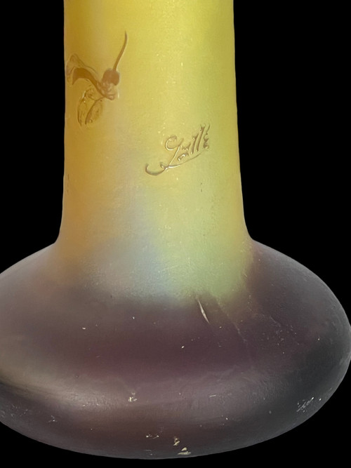 VASE BY ÉMILE GALLÉ NANCY WITH ART NOUVEAU PERIOD FOLIAGE DECORATION, 45 CM