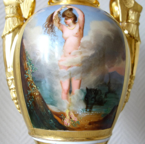 Coppia di grandi vasi in porcellana del periodo Impero - allegorie dell'aria e dell'acqua - 38,5 cm